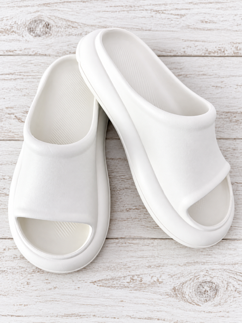 Cream /White Slides